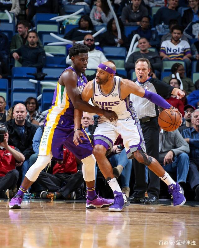 的姿态出现 的姿态出现